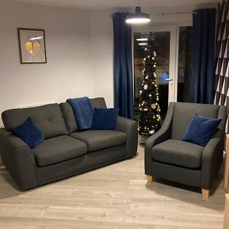 Chapel Court Apartments Cannock Buitenkant foto