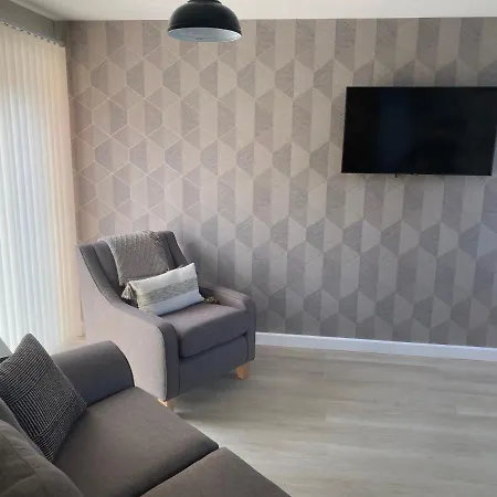 Chapel Court Apartments Cannock Buitenkant foto