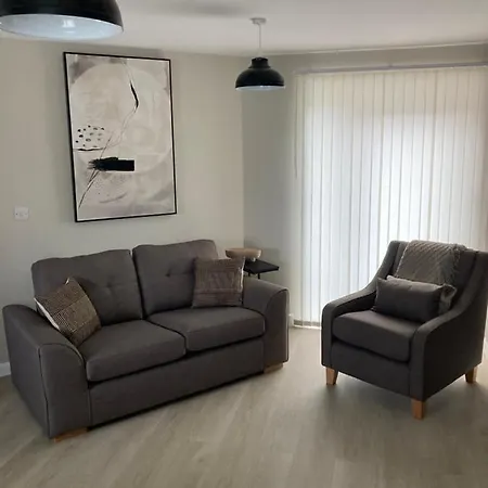 Chapel Court Apartments Cannock Buitenkant foto